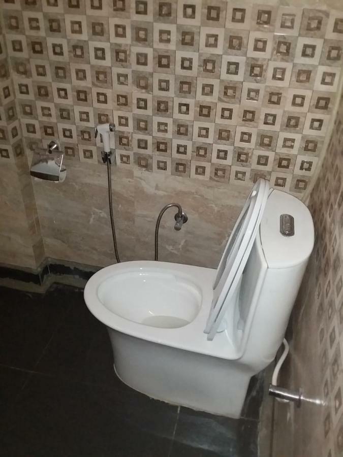 Nikunj Ashram Hotel Vrindavan Ngoại thất bức ảnh