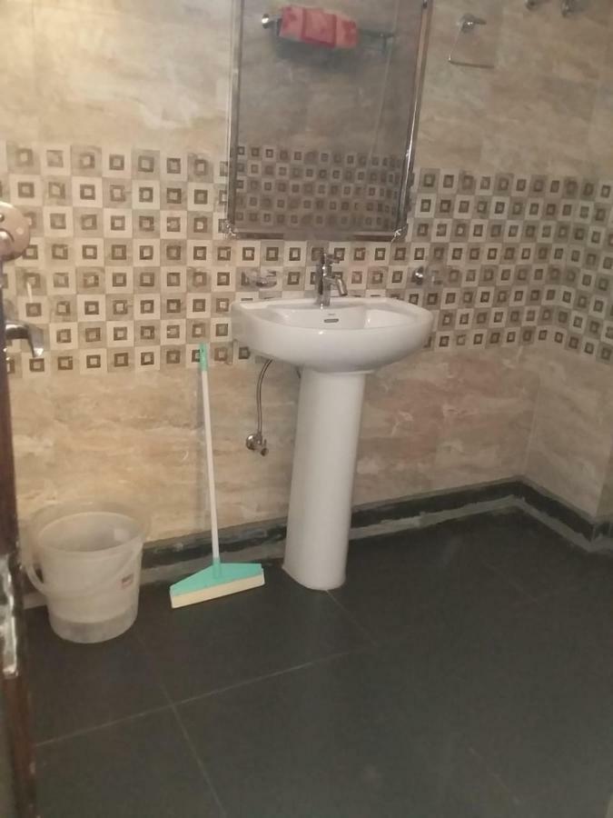 Nikunj Ashram Hotel Vrindavan Ngoại thất bức ảnh